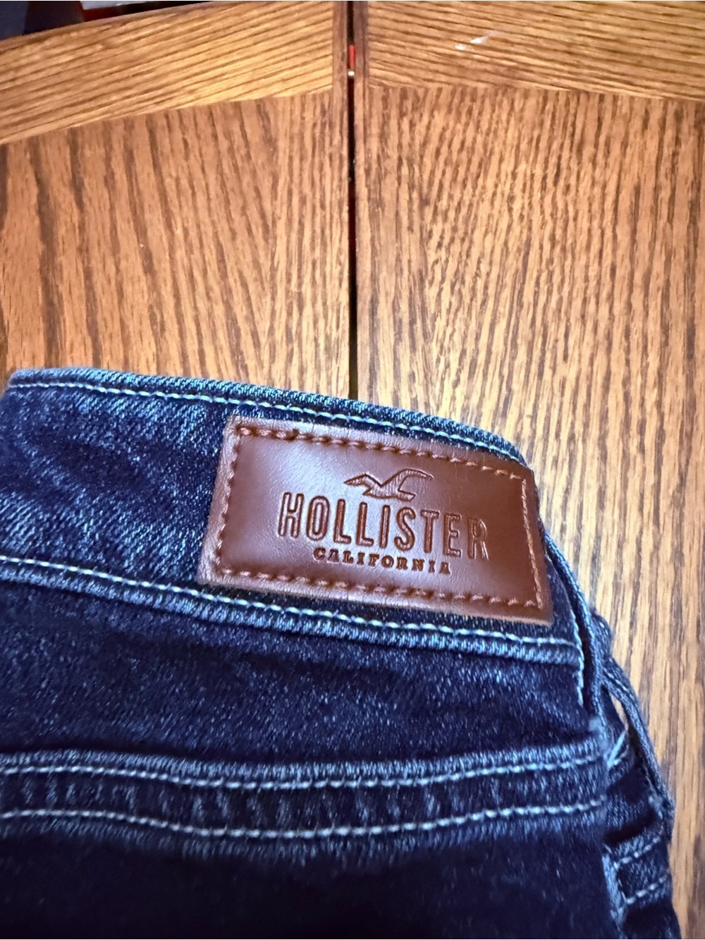 Hollister Indigo Flared Jeans - Picture 3 of 5